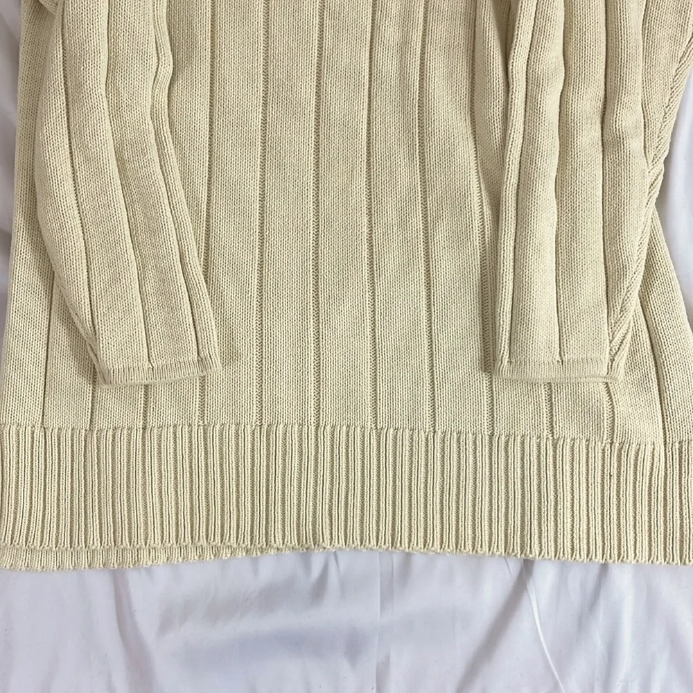 Eddie Bauer Women’s Cream Sz L Sweater w/Split Hem - Picture 3 of 4